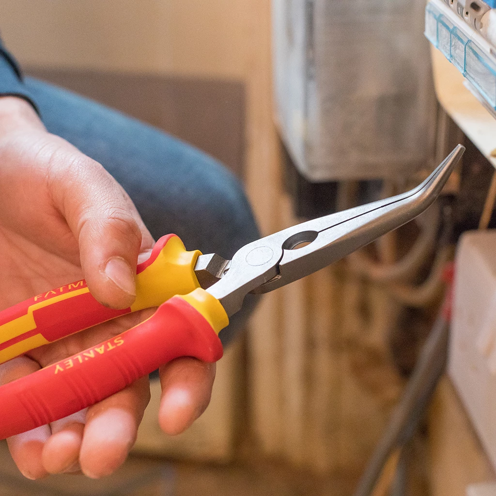 Stanley Pince Et Ciseaux 0-84-008 Pince Téléphonique Courbée VDE 200mm 4 Stanley Pince Et Ciseaux 0-84-008 Pince Téléphonique Courbée VDE 200mm – Image 4