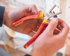 Stanley Pince Et Ciseaux 0-84-010 Pince à Dénuder VDE 160 Mm 7 Stanley Pince Et Ciseaux 0-84-010 Pince à Dénuder VDE 160 Mm -Coupe-tubes Soldes 0 84 010 pince a denuder vde 160 mm 3