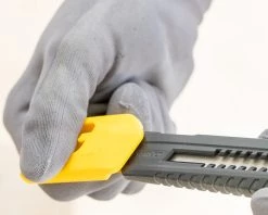 Stanley 1-10-151 Cutter 18 Mm SM 8 Stanley 1-10-151 Cutter 18 Mm SM -Coupe-tubes Soldes 1 10 151 cutter 18 mm sm 3