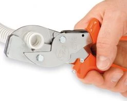 Löwe Pince Et Ciseaux 3.204/P90 3204/P90 Coupe-tubes Jusqu'à 32 Mm -Coupe-tubes Soldes 3 204 p90 3204 p90 coupe tubes jusqu a 32 mm 2