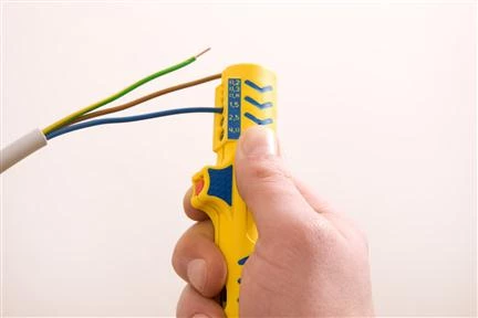 Jokari Pince Et Ciseaux 30155 Dénudeur De Câbles Super Stripper No. 15 3 Jokari Pince Et Ciseaux 30155 Dénudeur De Câbles Super Stripper No. 15 – Image 3