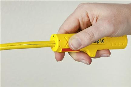 Jokari Pince Et Ciseaux 30800 Dénudeur De Câbles Dénudeur De Fibres LC 1 Jokari Pince Et Ciseaux 30800 Dénudeur De Câbles Dénudeur De Fibres LC