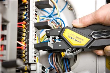 Jokari Pince Et Ciseaux 60000 Set De Pince à Dénuder Quadro 2 Jokari Pince Et Ciseaux 60000 Set De Pince à Dénuder Quadro – Image 2