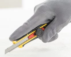 Stanley FMHT10329-0 Cutter FatMax Breakaway Avec Vis 18mm 8 Stanley FMHT10329-0 Cutter FatMax Breakaway Avec Vis 18mm -Coupe-tubes Soldes fmht10329 0 cutter fatmax breakaway avec vis 18mm 2