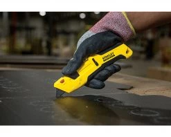 Stanley FMHT10365-0 Couteau De Sécurité FatMax TriSlide Bimat 5 Stanley FMHT10365-0 Couteau De Sécurité FatMax TriSlide Bimat -Coupe-tubes Soldes fmht10365 0 couteau de securite fatmax trislide bimat 2