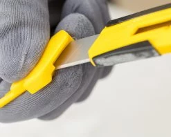 Stanley Cutter STHT10344-0 Couteau D'avortement Hybride 9mm 10 Stanley Cutter STHT10344-0 Couteau D'avortement Hybride 9mm -Coupe-tubes Soldes stht10344 0 couteau d avortement hybride 9mm 4